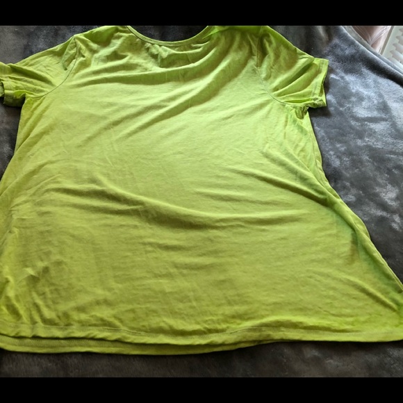 ✨Oversized Light Green Thin T-Shirt✨ - Picture 3 of 4